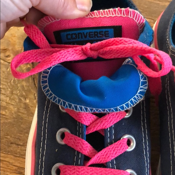Converse size 4 - Picture 2 of 8